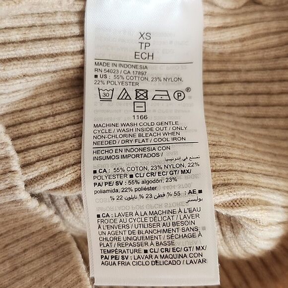 Old Navy Sleeveless Cropped Ribbed Lightweight Stretch Sweater Vest, Taupe, XS - Picture 6 of 8